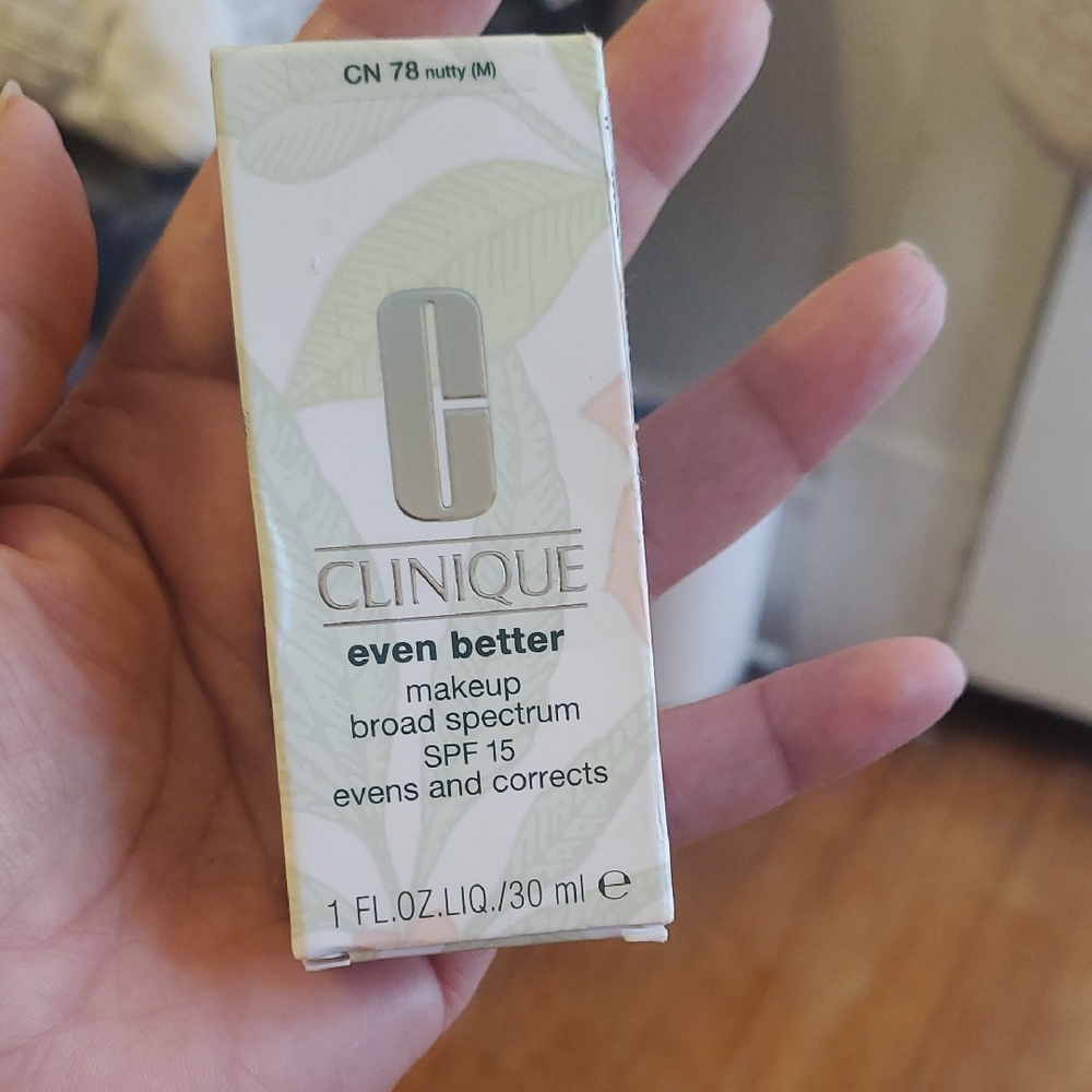 Clinique Even Better Makeup Foundation - Nutty